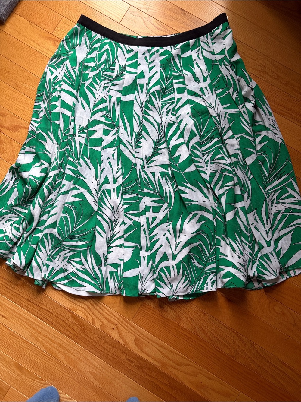 Talbots green flowing skirt
